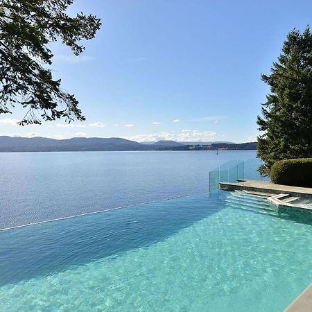 Oceanside Lodge Saanich Inlet North Saanich 外观 照片