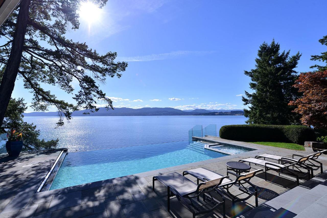Oceanside Lodge Saanich Inlet North Saanich 外观 照片
