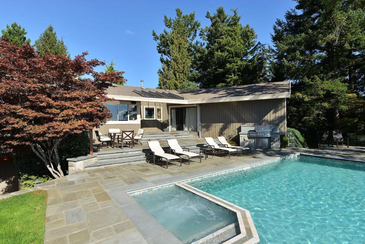 Oceanside Lodge Saanich Inlet North Saanich 外观 照片